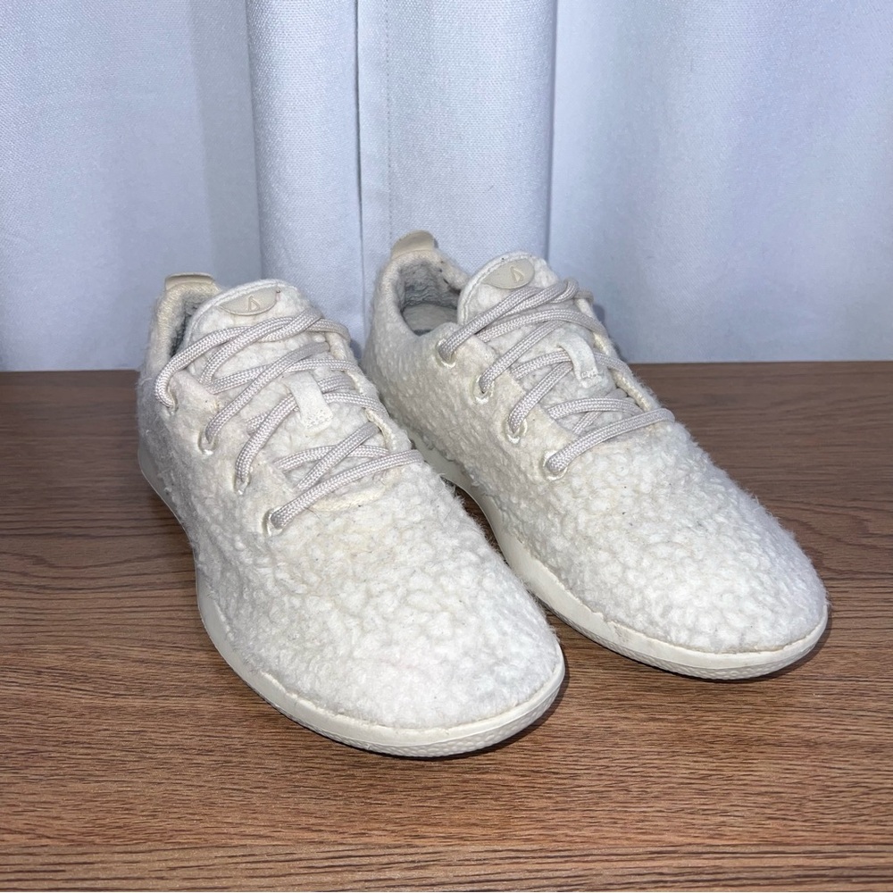 Allbirds Wool Runner Fluffs White Sneakers Women’s Size 8